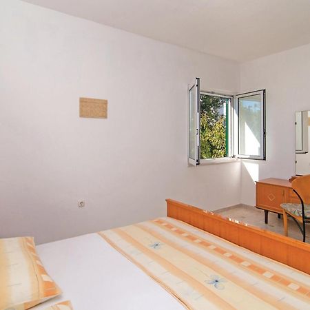 3 Bedroom Cozy Home In Supetar Εξωτερικό φωτογραφία